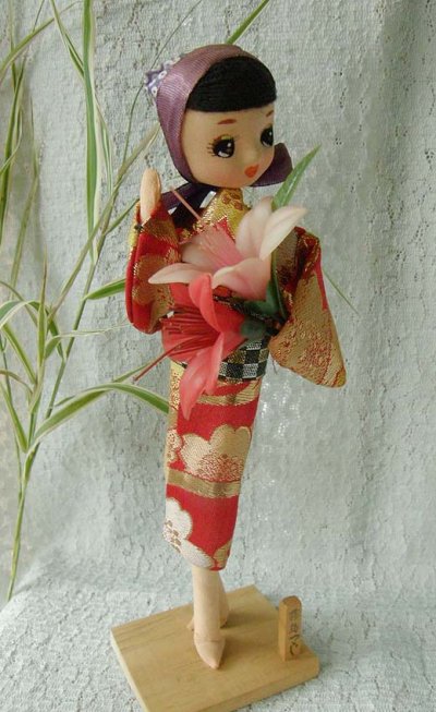 画像1: お花を抱えた女の子,花摘み娘,レトロモダン人形,霧島つつじ